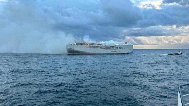 VIDEO | Cinci azeri, ucişi în urma unor atacuri cu drone asupra a două nave de marfă în Marea Azov, anunţă Baku. Rusia dă vina pe Ucraina