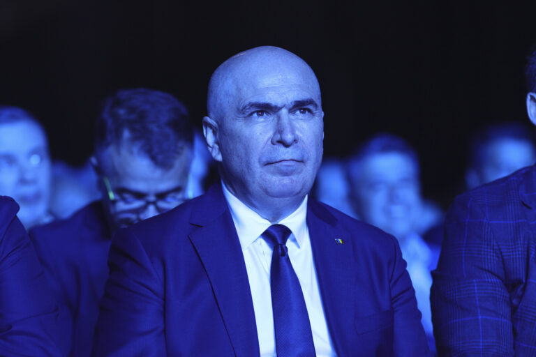 VIDEO | Bolojan: Grupurile parlamentare ale PNL vor părăsi sala în cazul unui vot de învestire a Guvernului Veştea
