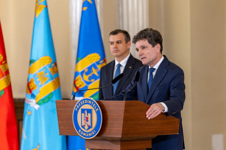 Mediator și jucător, Nicușor Dan face totuși experimente. Pentru atâta lucru a fost nevoie de o lună?