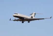 Averile create de SpaceX şi companiile de inteligenţă artificială alimentează cererea pentru avioane private