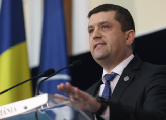 Miruţă: Două blocuri din Pitești, construite ilegal lângă un depozit de muniție / 18 angajaţi MApN, cercetaţi de DNA